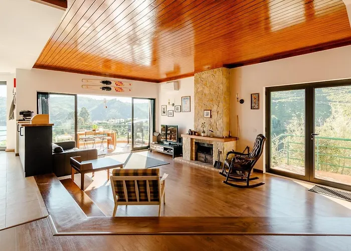 Blue House * Ferreira do Zêzere